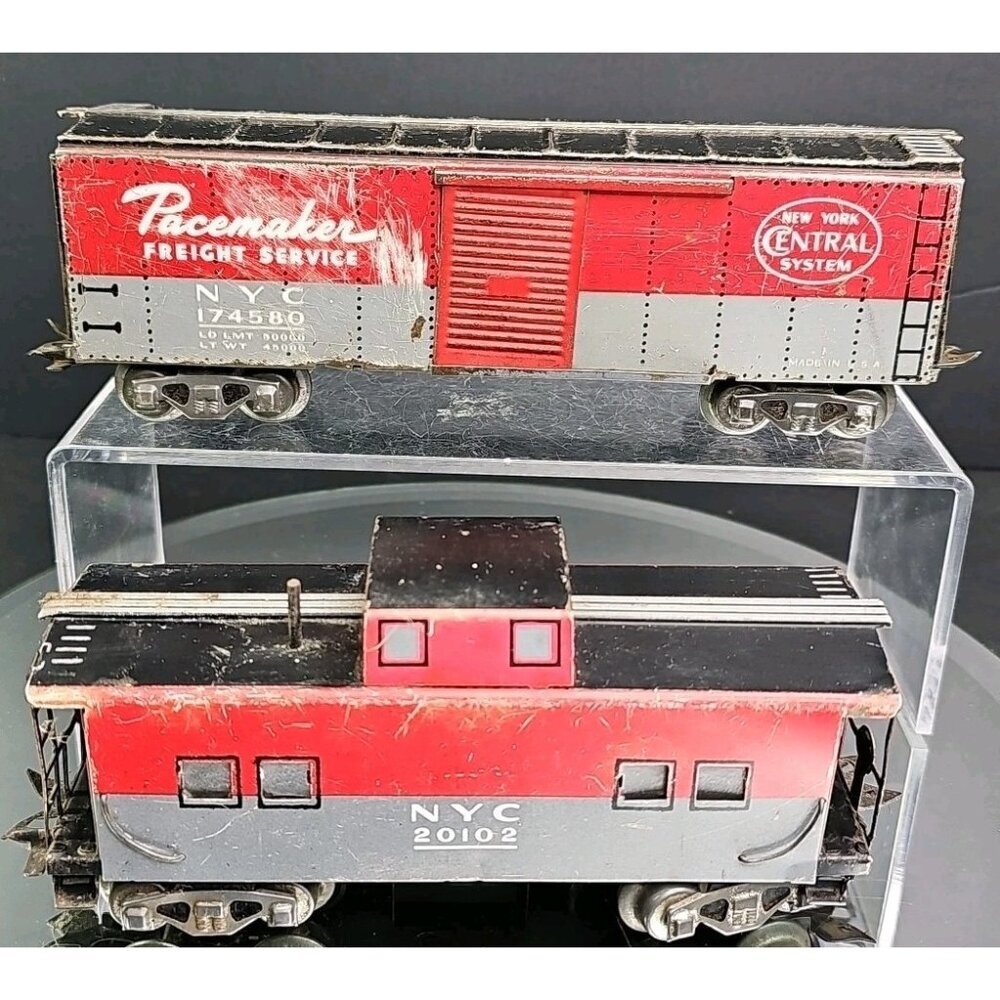 Marx O GaugeFreight Car And Caboose Pair Tin Train Vintage Railroad Made In USA
